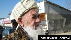 File photo of a Tajik imam.