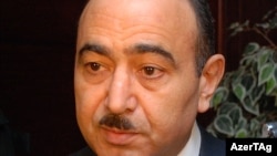 Ադրբեջանի նախագահի աշխատակազմի հասարակական-քաղաքական բաժնի ղեկավար Ալի Հասանովը: