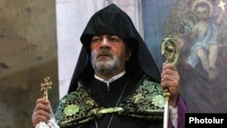 Викарий и патриарший наместник Араратской Патриаршей епархии ААЦ архиепископ Навасард Кчоян