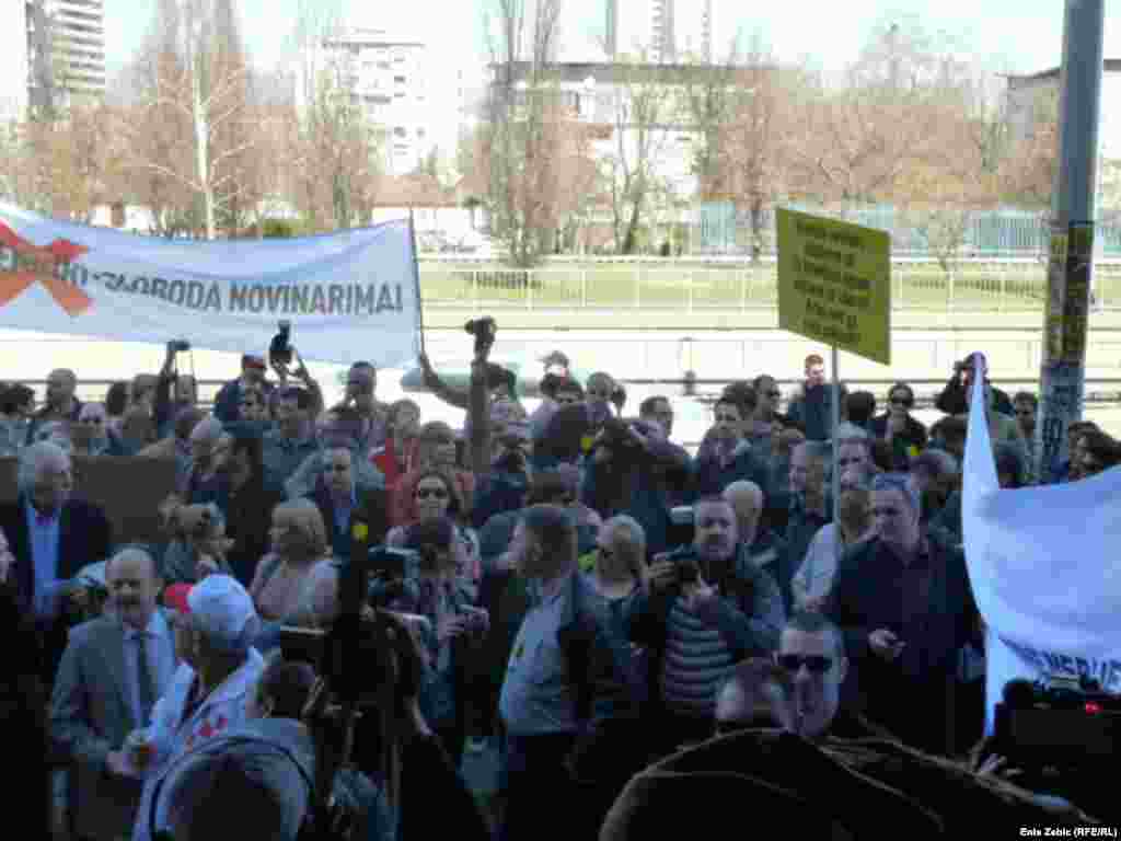 Prosvjed podrške kolegama u Večernjem listu, 25. ožujak 2011, fotografije Enis Zebić