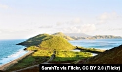 Вид на острова Сент-Китс и Невис, "офшорный рай"