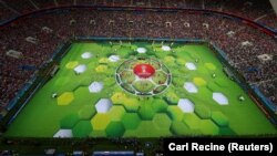 Pamja nga ceremonia e hapjes së Kampionatit të futbollit për Kupën e Botës.