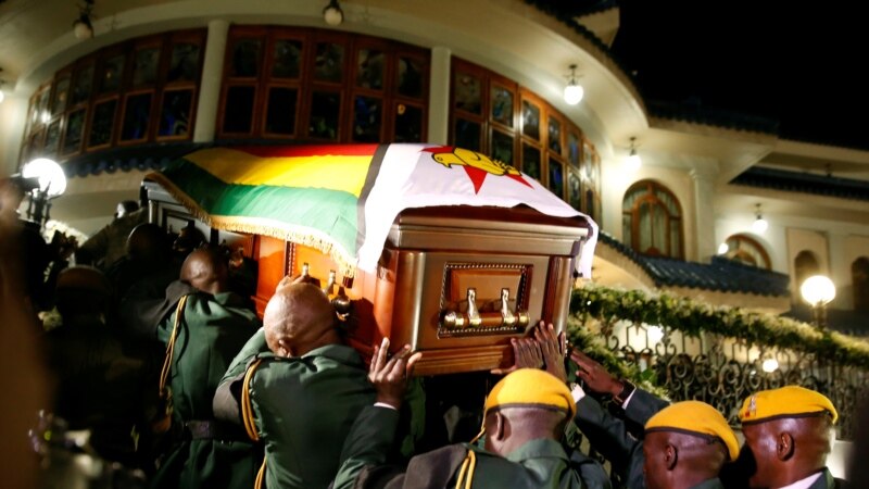 В Зимбабве проходит церемония прощания с бывшим президентом Робертом Мугабе