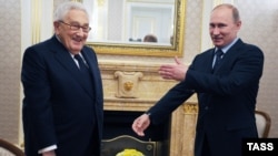 Henri Kisinžer i Vladimir Putin