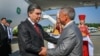 Türkmenistanyň Halk maslahatynyň başlygy Gurbanguly Berdimuhamedow (çepde) we Tatarystanyň lideri Rustam Minnihanow (arhiw suraty)