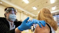 Cijepljenje cjepivom Pfizer/BioNTEch u Torontu, Kanada