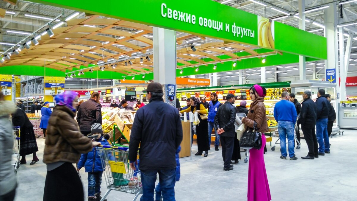 Метро владикавказ. ТЦ метро Владикавказ. Владикавказ магазин Metro. Гипермаркета метро Владикавказ.