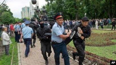 V Kazahstane Prohodyat Prezidentskie Vybory V Ryade Gorodov Nachalis Zaderzhaniya