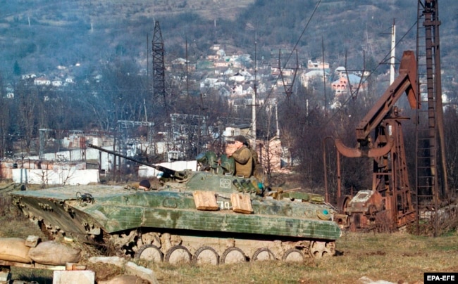Ushtria ruse në rrethin Staropromyslovsky të Grozny, 25 dhjetor 1999