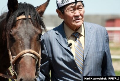 Сиськи өте үлкен