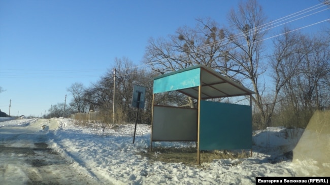 Остановка, построенная китайцами для единственной школьницы села Димитрово