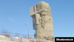 Памятник политзаключённым в Магадане