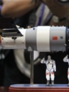 Модель китайської пілотованої космічної станції Shenzhou-9, яка під’єдналась до космічного модуля Tiangong-1. Центр космічних запусків Jiuquan в провінції Гансу, червень 2012 року (фото ілюстративне)