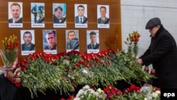 As Russia mourns those who lost their lives in a military aviation disaster, a journalist and socialite have sparked outrage with their comments about some of the victims. 