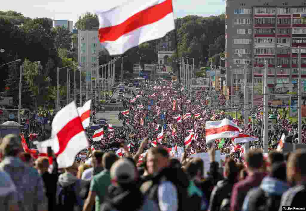 Belarus - Opposition supporters take part in a rally against police brutality following protests to reject the presidential election results in Minsk, 13sep2020