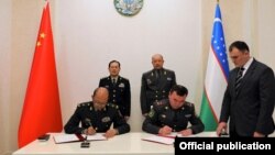 Министр обороны Узбекистана принял военную делегацию КНР.
