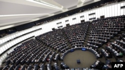 Зал заседаний Европейского парламента в Страсбурге