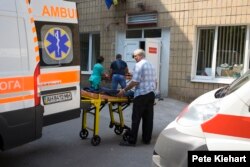 Many of the ambulances used to transport badly wounded people from the front lack basic life-saving equipment.