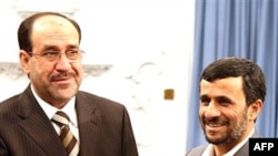 Iraqi Prime Minister Nuri al-Maliki (L) keeps mostly, friendly ties with Iranian President Mahmud Ahmadinejad (R).