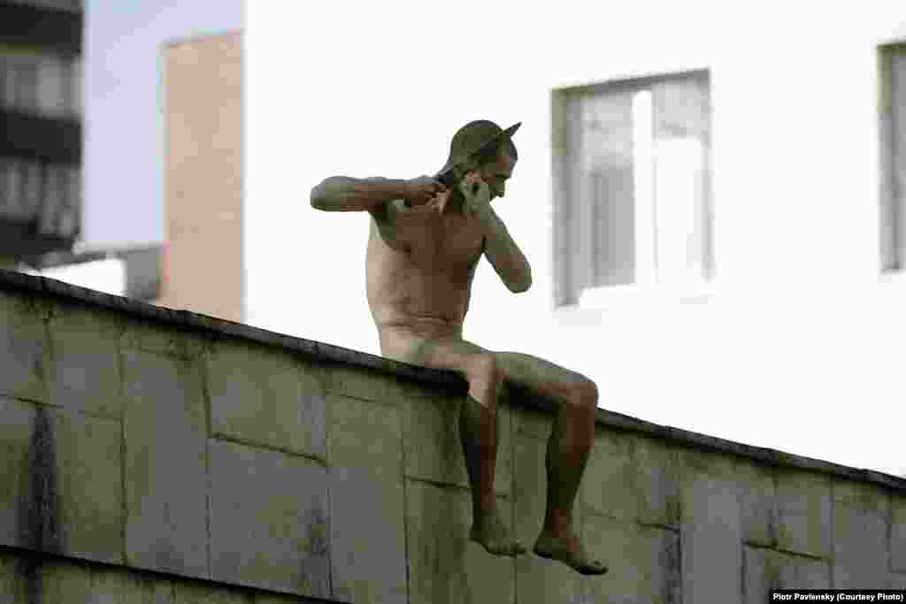 During his latest stunt on October 19, 2014,&nbsp;&nbsp;Pavlensky cuts off his earlobe to protest the forced use of psychiatric treatment against dissidents.&nbsp; 