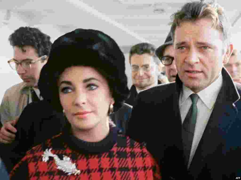 Richard Burton și Elizabeth Taylor, Paris, May 1969.