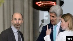 Zyrtarët e lartë amerikanë Robert Malley dhe John Kerry (në mes) s bashku me Federica Mogherinin gjatë bisedimeve në Lozanë të Zvicrës 