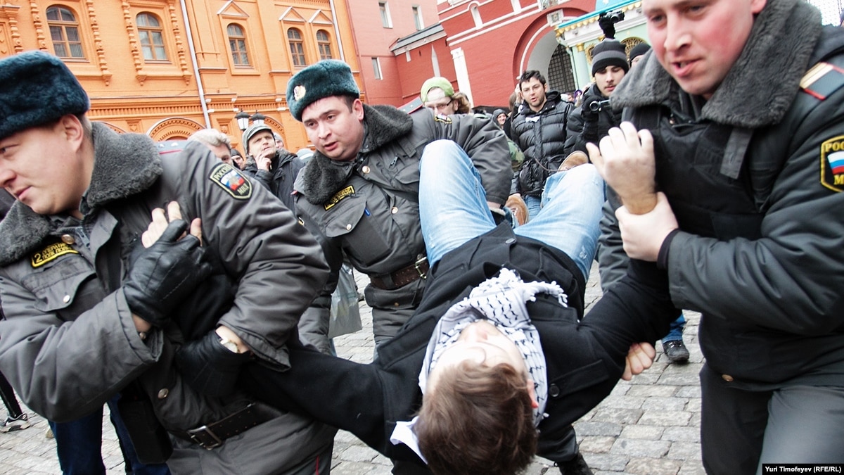 21 апреля 2012. Полицейский беспредел в России. Беспредел полиции в России.