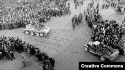 Советские войска вступают в Ригу, 1940