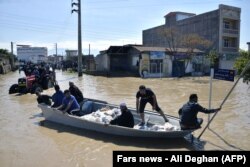 Demirgazyk Eýrana gelen sil we suw joşmalary