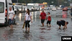 25 липня через аномальну зливу в Києві у кількох районах були підтоплення