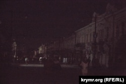 Улица Карла Маркса в Симферополе. Вечер 22 ноября