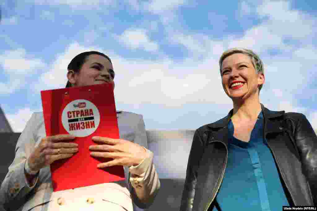 Tsikhanouskaya (left) stands next to Kalesnikava,&nbsp;​a campaign coordinator for Viktar Babaryka, who was barred from the presidential ballot.