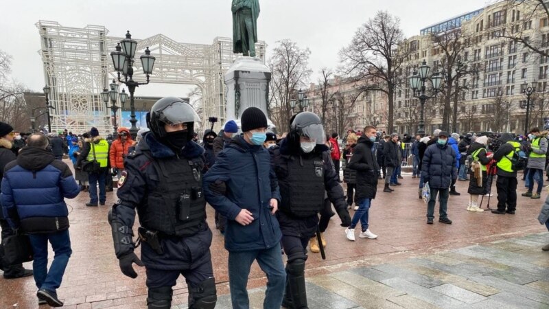 Оьрсийчоь-онлайн: Навальный лацарна дуьхьал протесташ ю йоьлхуш, лоьцуш бу декъашхой