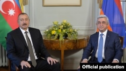 Switzerland - Presidents Serzh Sarkisian (R) of Armenia and Ilham Aliyev of Azerbaijan begin negotiations in Geneva, 16Oct2017.