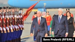 Zëvendëspresidenti Mike Pence dhe kryeministri Dushko Markoviq