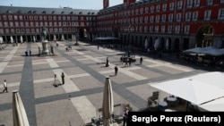  Централният площад Пласа де Майор в Мадрид, където също са били екзекутирани жнеи, упрекнати във вещерство. 