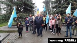 Покладання квітів до пам'ятника Амет-Хану Султану в Києві, 25 жовтня 2019 року