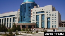 Международный казахско-турецкий университет имени Ходжи Ахмета Яссауи в Туркестане.