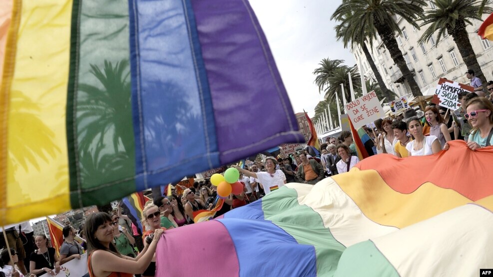 Pamje arkivi nga parada pro homoseksualve në Split, Kroaci - qershor 2012 