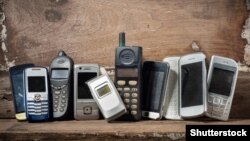 Перші мобільні телефони – це було диво. А потім вони стали і мобільними комп'ютерами, і фотоапаратами, і відеокамерами, і телевізорами