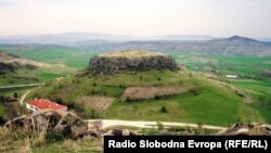 Костоперска карпа во селото Младо Нагоричане, Куманово.