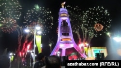 Turkmenistan traditionally rolls out lavish celebrations to mark its neutral status. (file photo)