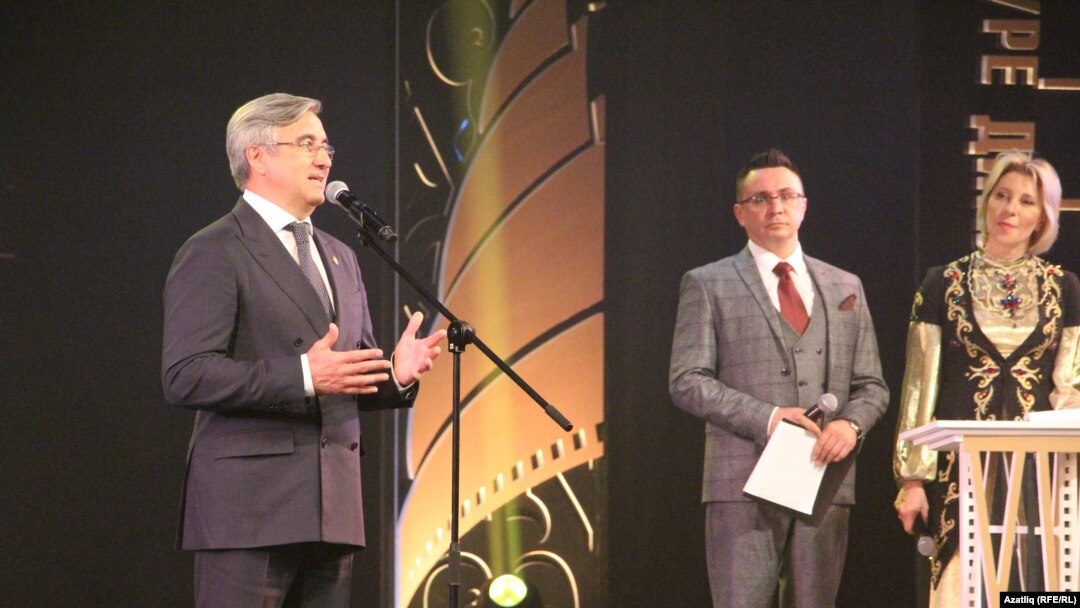 Васил Шәйхразиев сәламли