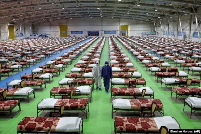 A temporary 2,000-bed medical facility for COVID-19 coronavirus patients set up by the Iranian army at the international exhibition center in northern Tehran, March 26, 2020