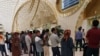 С возобновлением международных рейсов растет число желающих уехать из Туркменистана