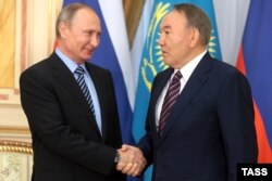 Президент Росії Путін і президент Казахстану Назарбаєв, Астана, Казахстан, 4 жовтня 2016 року