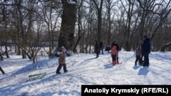 У Києві в п’ятницю дощитиме, а перший зимовий сніг може лягти вже в понеділок і вівторок наступного тижня, 2 і 3 грудня