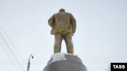 Памятник Владимиру Ленину в Новосибирске.