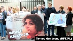 Акция в поддержку азербайджанской журналистки Хадиджи Исмаиловой. Кишинёв, 3 мая 2016 года.