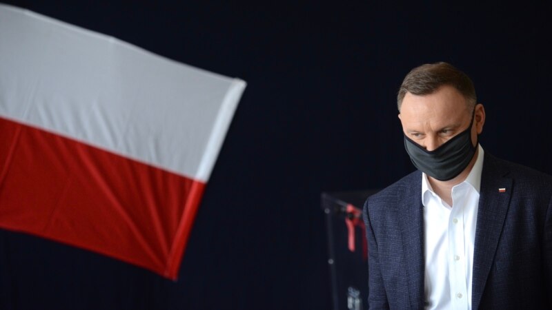 Экзит-пол: в Польше будет 2-й тур президентских выборов